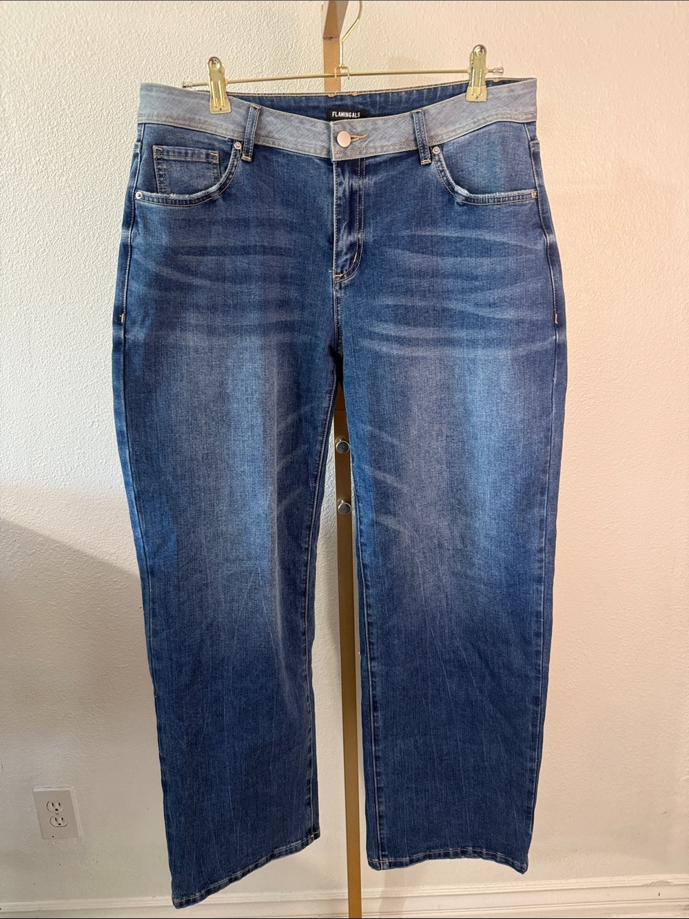 Flamingals- Denim Women's Straight Leg Jeans in Medium Blue Wash- XL- NWOT - Picture 1 of 6